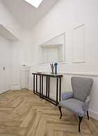 Eleganza nel Cuore di Napoli by Wonderful Italy