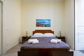 A pochi passi da Piazza del Gesù