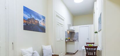 A pochi passi da Piazza del Gesù