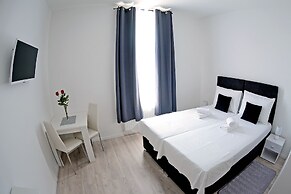Virtus Apartments and Rooms