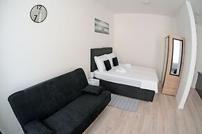 Virtus Apartments and Rooms