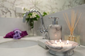 Granada Deluxe Apartments