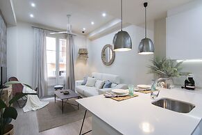 Granada Deluxe Apartments