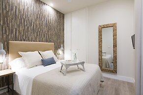 Granada Deluxe Apartments