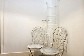 Granada Deluxe Apartments