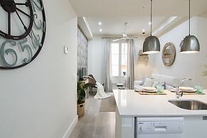 Granada Deluxe Apartments