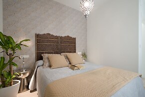 Granada Deluxe Apartments