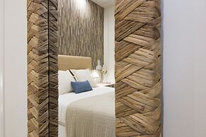 Granada Deluxe Apartments