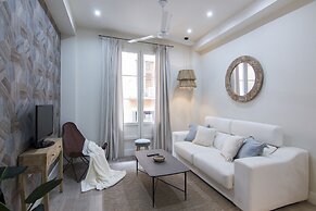 Granada Deluxe Apartments