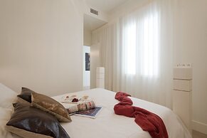 Granada Deluxe Apartments