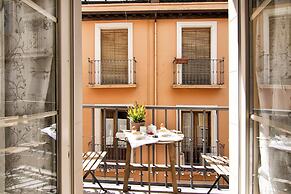 Granada Deluxe Apartments