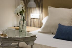 Granada Deluxe Apartments