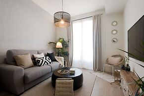 Granada Deluxe Apartments