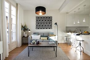 Granada Deluxe Apartments