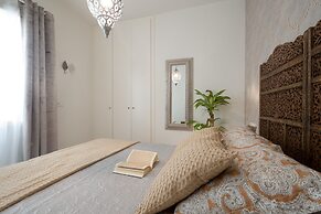 Granada Deluxe Apartments