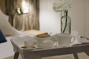 Granada Deluxe Apartments