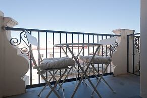 Granada Deluxe Apartments