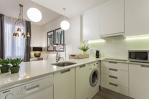 Granada Deluxe Apartments