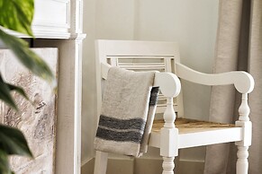 Granada Deluxe Apartments