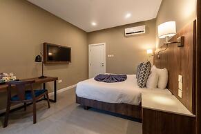 Central Hotel- Ridge