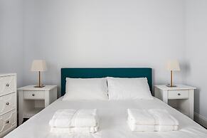 6 Bedroom Duplex Near NYC