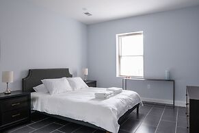 6 Bedroom Duplex Near NYC