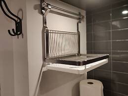 AMAZING SUITES IN YORKVILLE