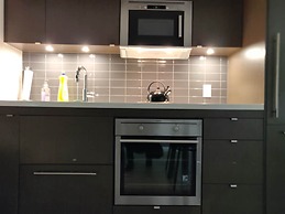 AMAZING SUITES IN YORKVILLE