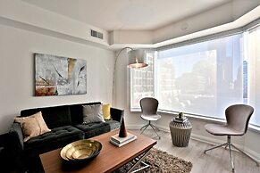 AMAZING SUITES IN YORKVILLE