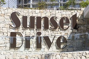 Sunset Drive Mar Holidays