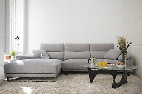 SingularStays Ms Rogers