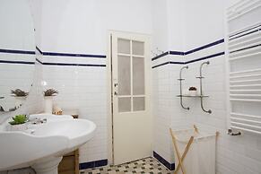 SingularStays Ms Rogers