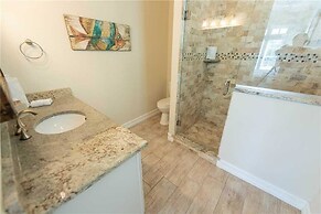 Beachy Villa Vista Apartment 5