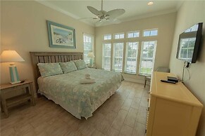 Beachy Villa Vista Apartment 5