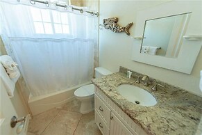 Beachy Villa Vista Apartment 5