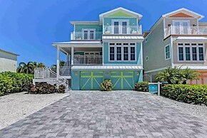 Beachy Villa Vista Apartment 5