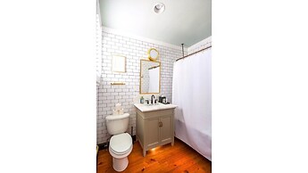 154 ABC Spring Street - 7 BR / 5 BA Holiday home 7