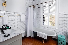 154 ABC Spring Street - 7 BR / 5 BA Holiday home 7