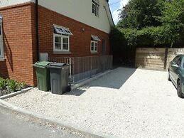 Spacious Apartment in Winchester