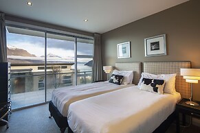 13 Poole Lane by Staysouth