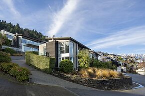 13 Poole Lane by Staysouth