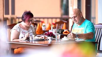 Oxygen Resorts Thekkady