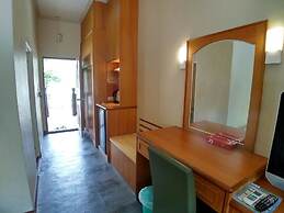 Fangchen Hot Spring Resort