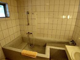 Fangchen Hot Spring Resort