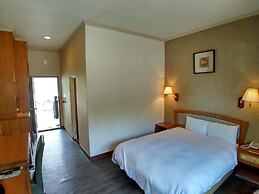 Fangchen Hot Spring Resort