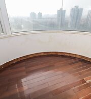 iFamily Apartment Hongfeng Branch