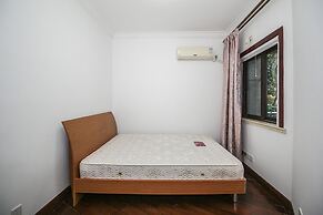 Ellies Apartment Biyun Branch