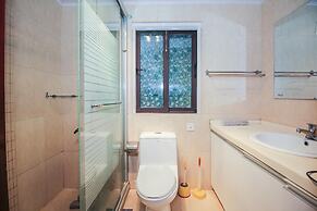 Ellies Apartment Biyun Branch