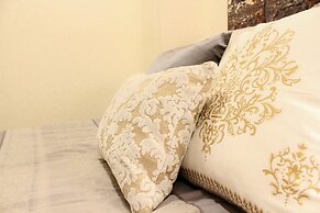 Gold House Namba Minami