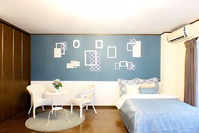 Gold House Namba Minami